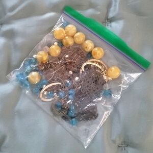 Misc. Jewelry Parts (Mystery Grab Bag)